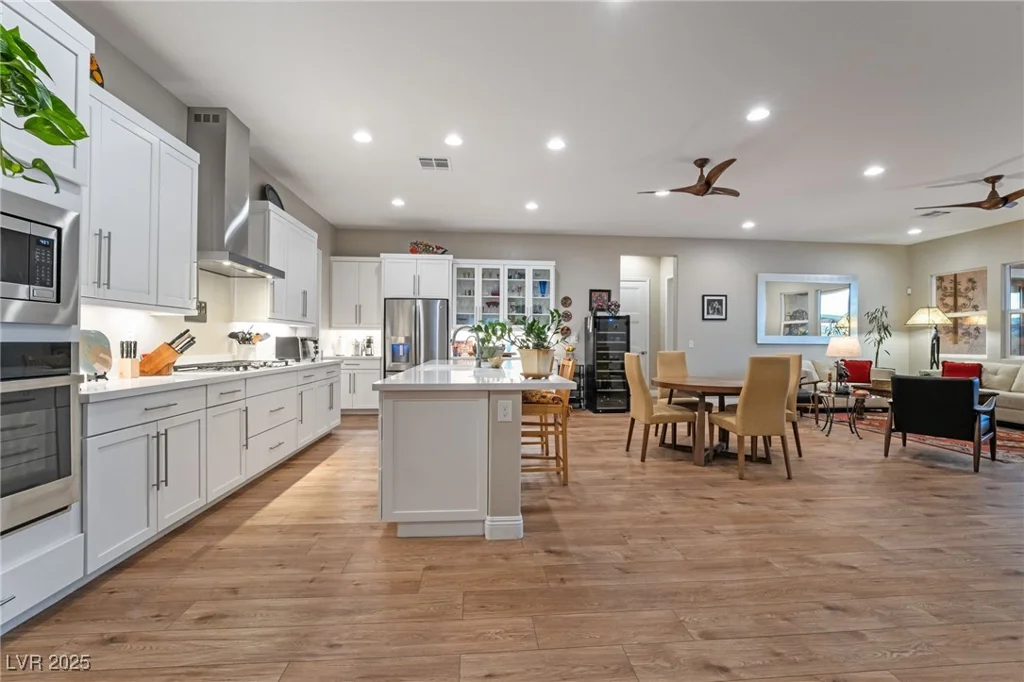 8750 Lutts, Las Vegas, NV 89131
