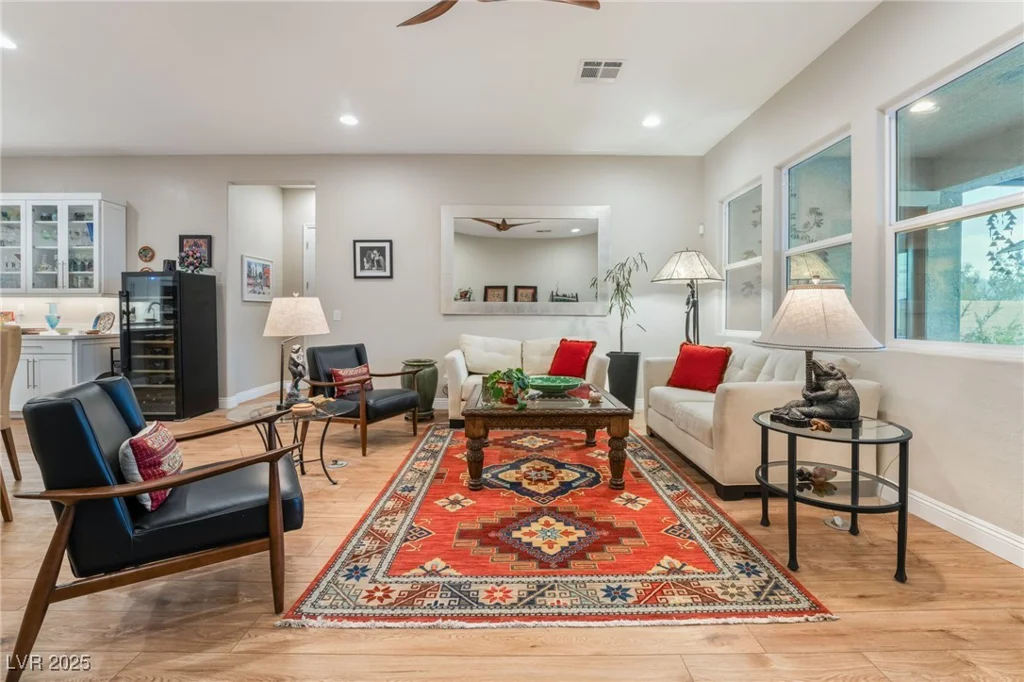 8750 Lutts, Las Vegas, NV 89131