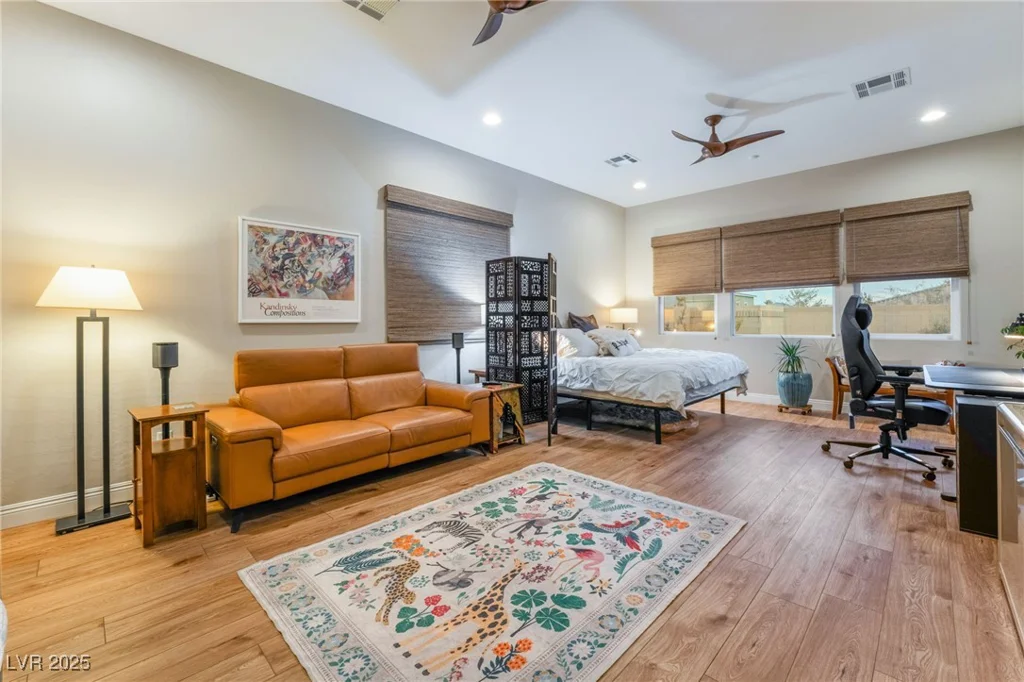 8750 Lutts, Las Vegas, NV 89131
