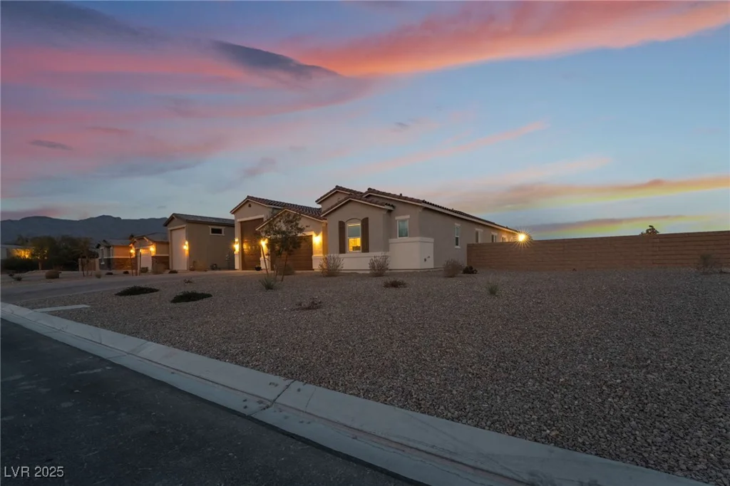 8750 Lutts, Las Vegas, NV 89131