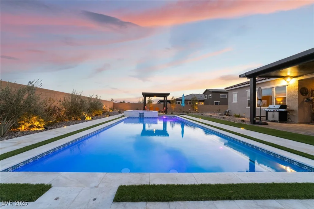 8750 Lutts, Las Vegas, NV 89131
