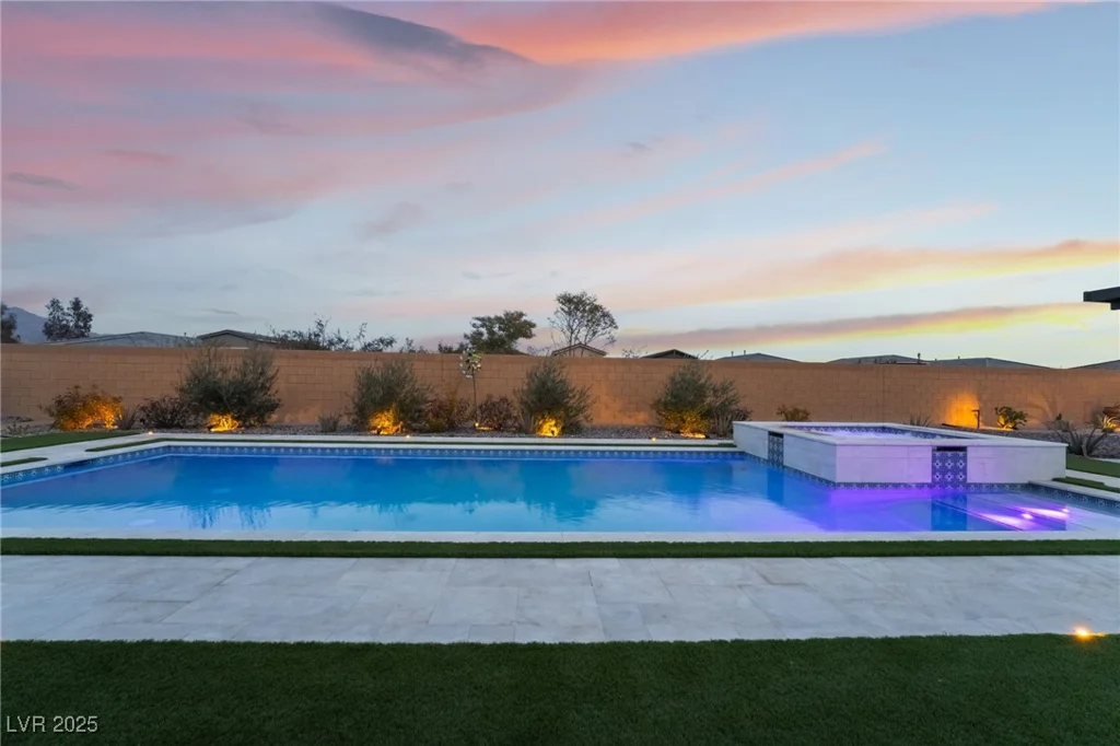 8750 Lutts, Las Vegas, NV 89131