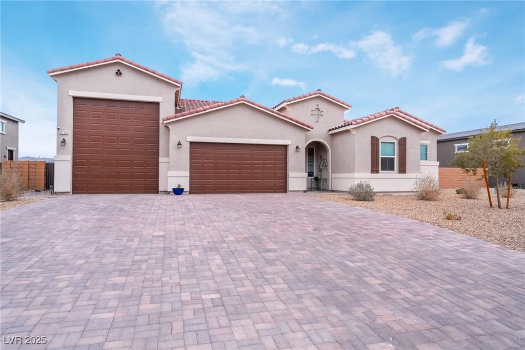 8750 Lutts, Las Vegas, NV 89131