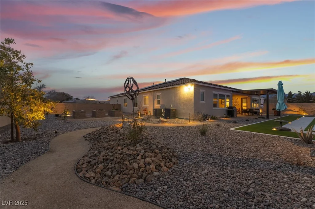 8750 Lutts, Las Vegas, NV 89131