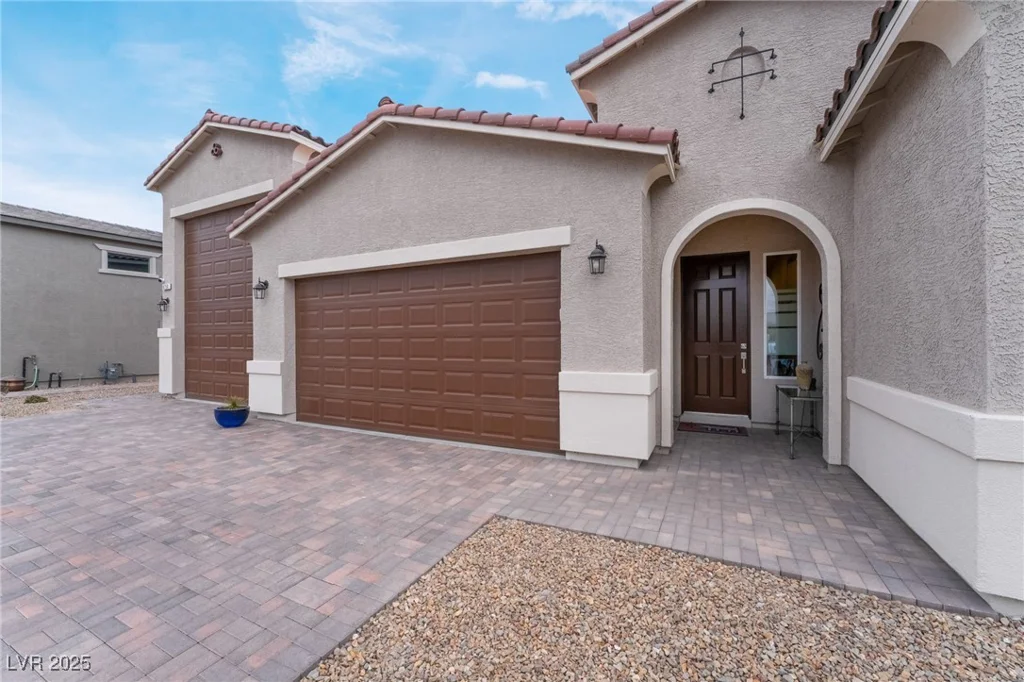 8750 Lutts, Las Vegas, NV 89131