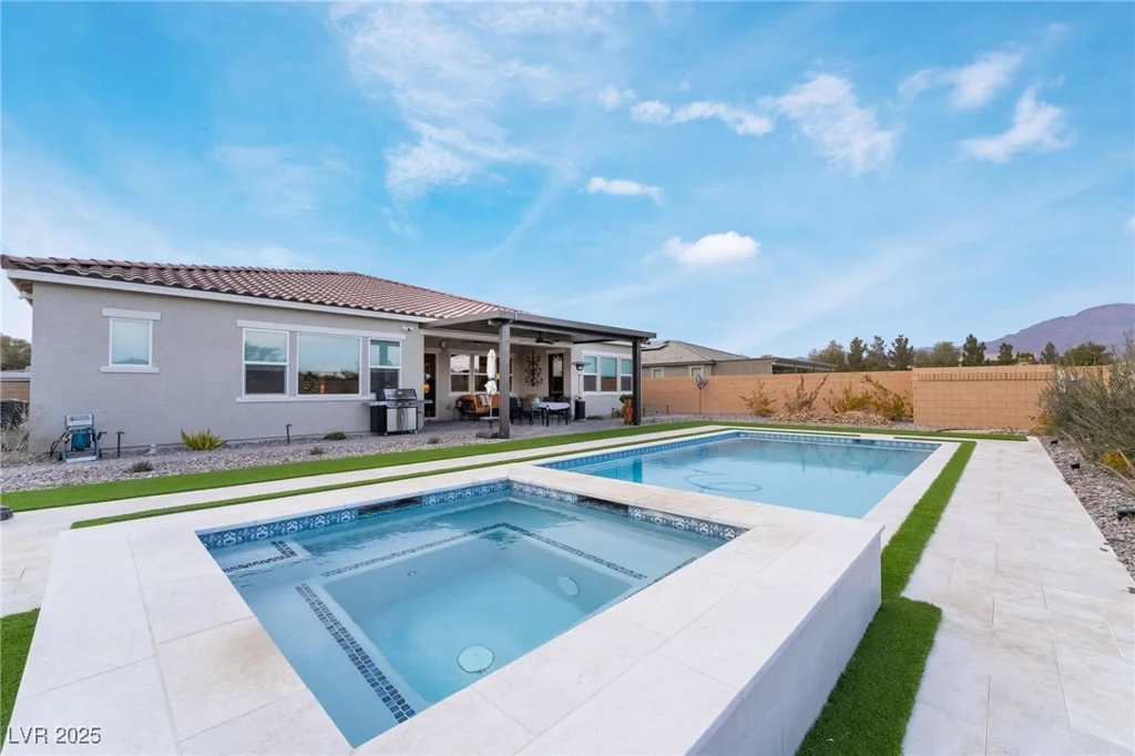 8750 Lutts, Las Vegas, NV 89131