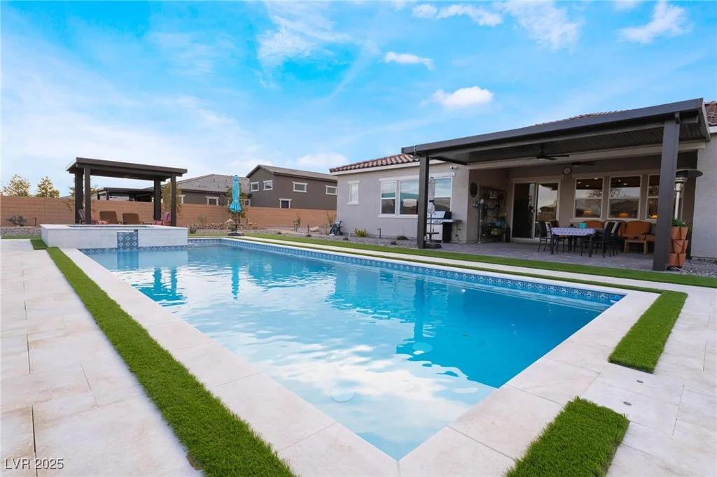 8750 Lutts, Las Vegas, NV 89131