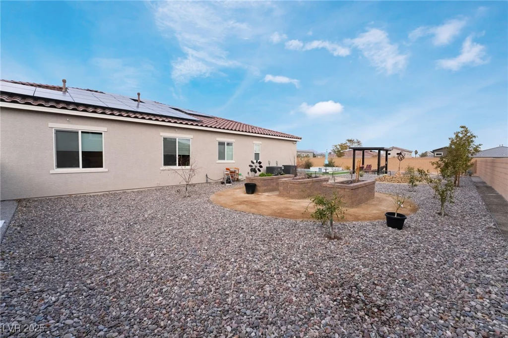 8750 Lutts, Las Vegas, NV 89131