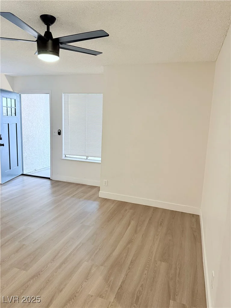 4928 Nellie Springs, Las Vegas, NV 89110