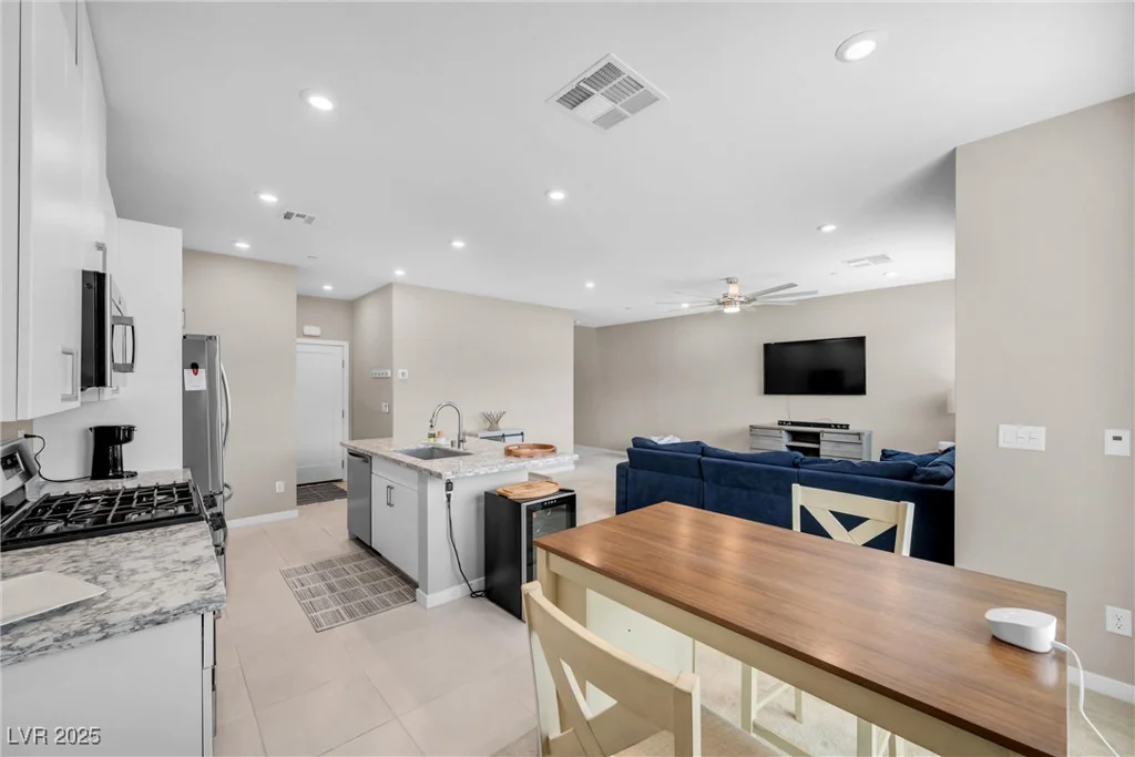 9289 Casa Sierra, Las Vegas, NV 89148