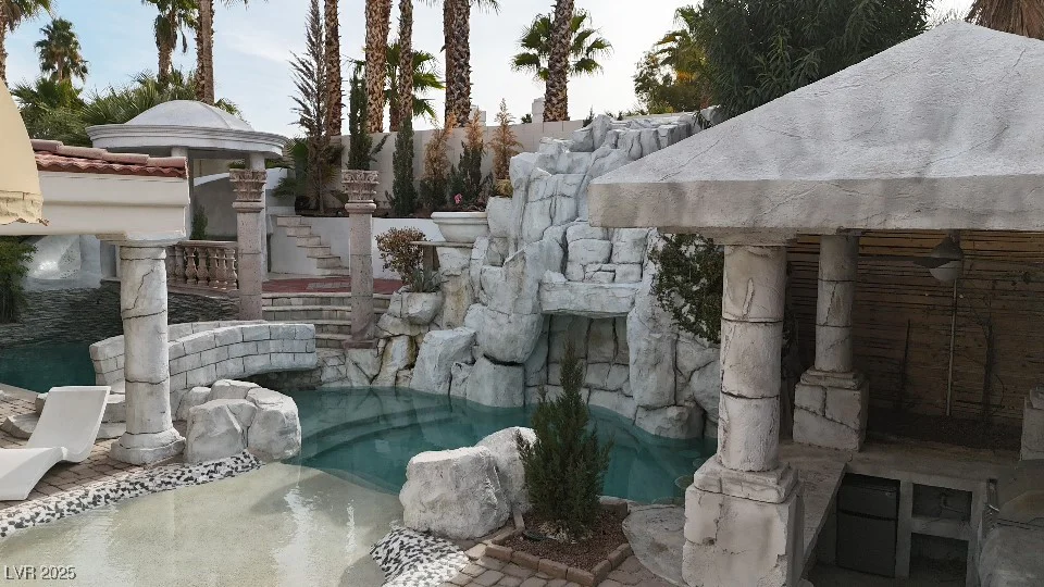 2107 Inverness, Henderson, NV 89074