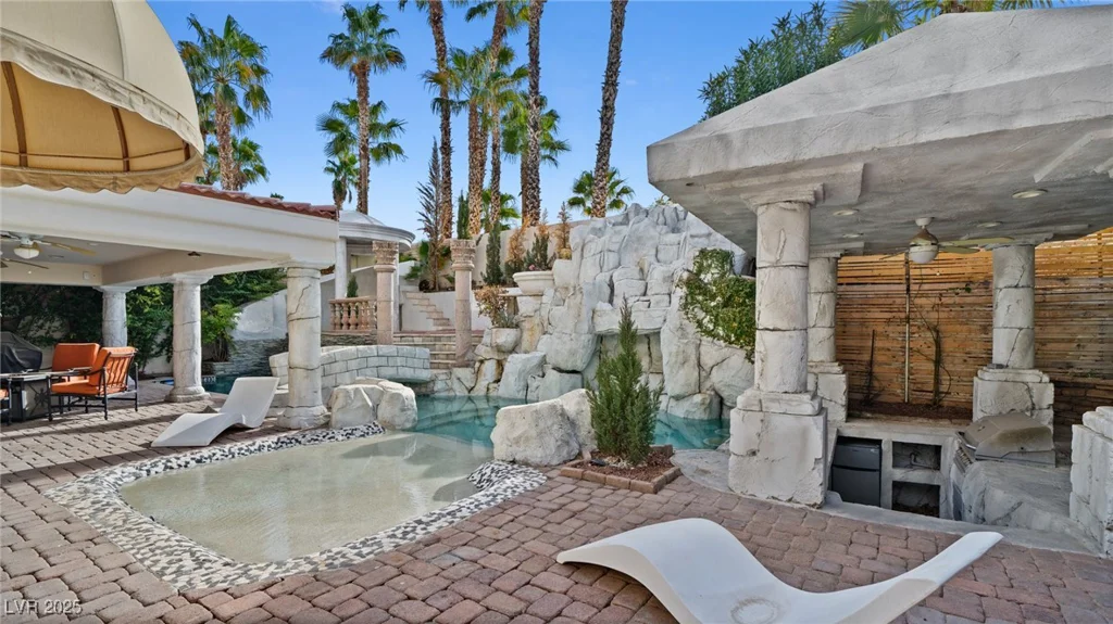 2107 Inverness, Henderson, NV 89074