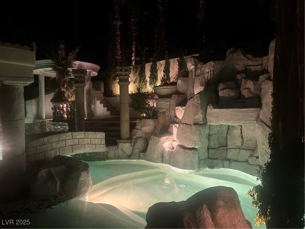 2107 Inverness, Henderson, NV 89074