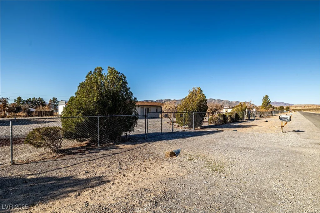 3381 Simkins, Pahrump, NV 89060