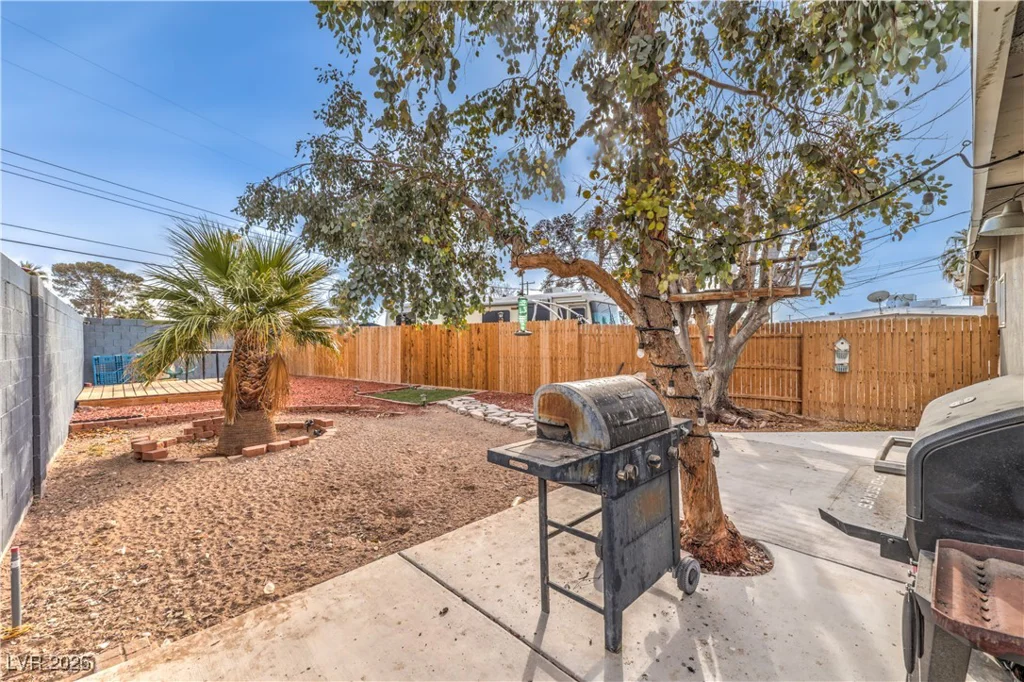 108 Mallard, Las Vegas, NV 89107