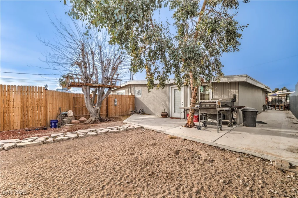 108 Mallard, Las Vegas, NV 89107