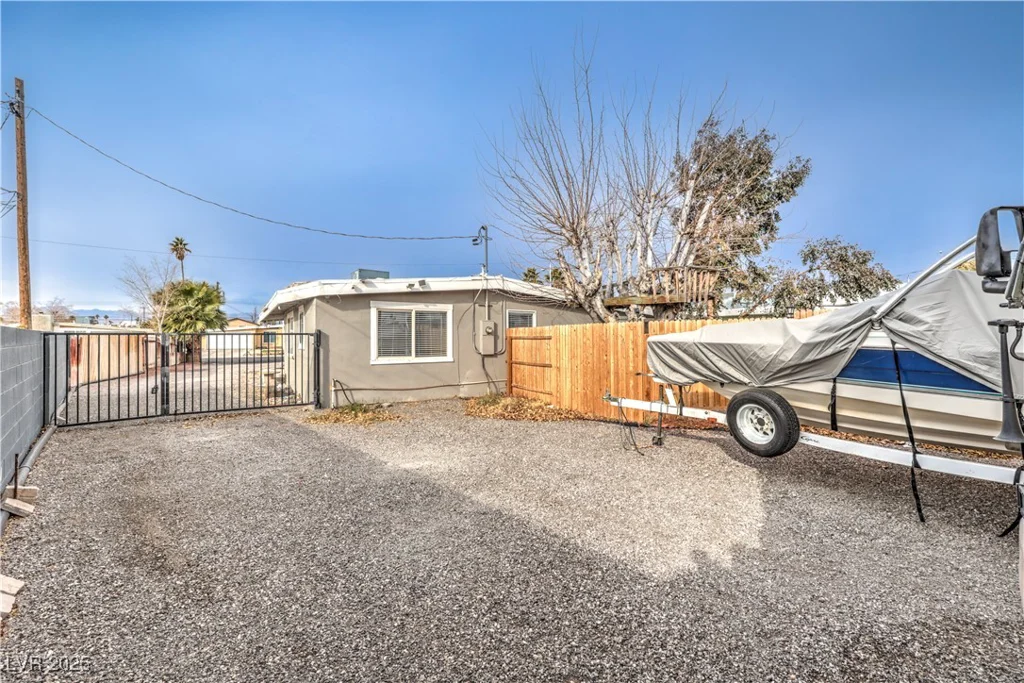 108 Mallard, Las Vegas, NV 89107