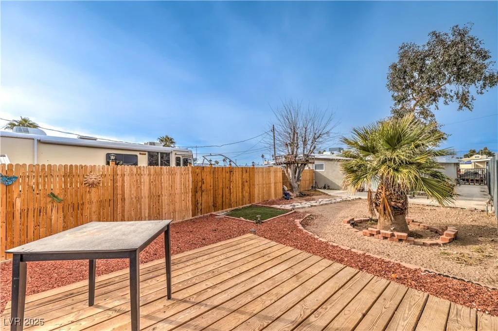 108 Mallard, Las Vegas, NV 89107
