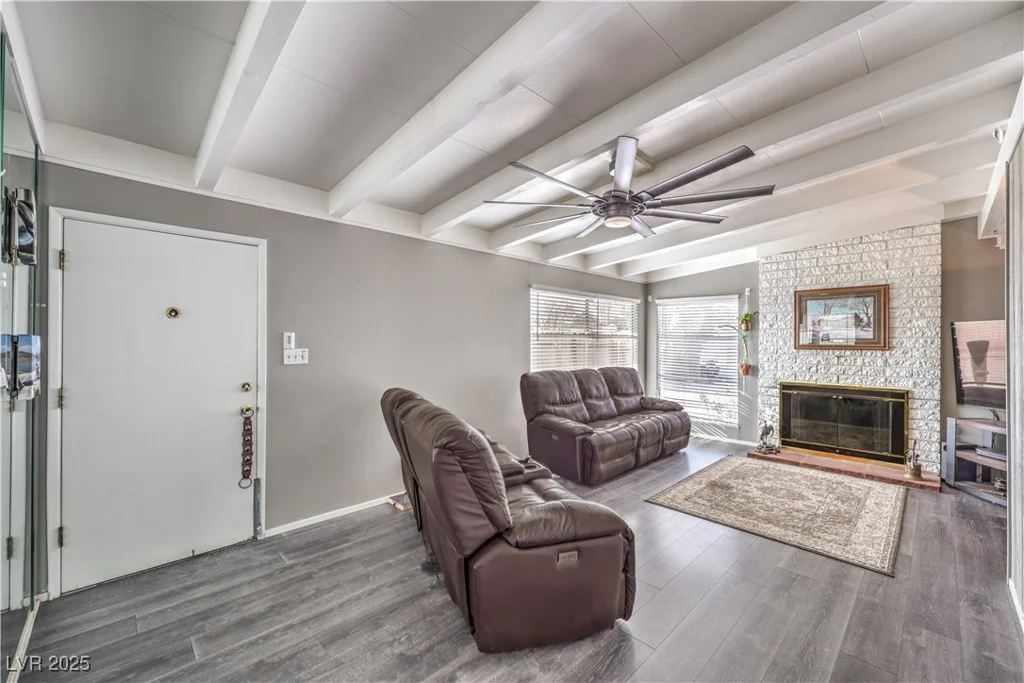 108 Mallard, Las Vegas, NV 89107