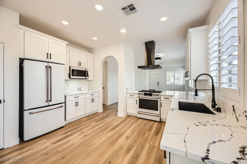 10282 Country Flats, Las Vegas, NV 89135