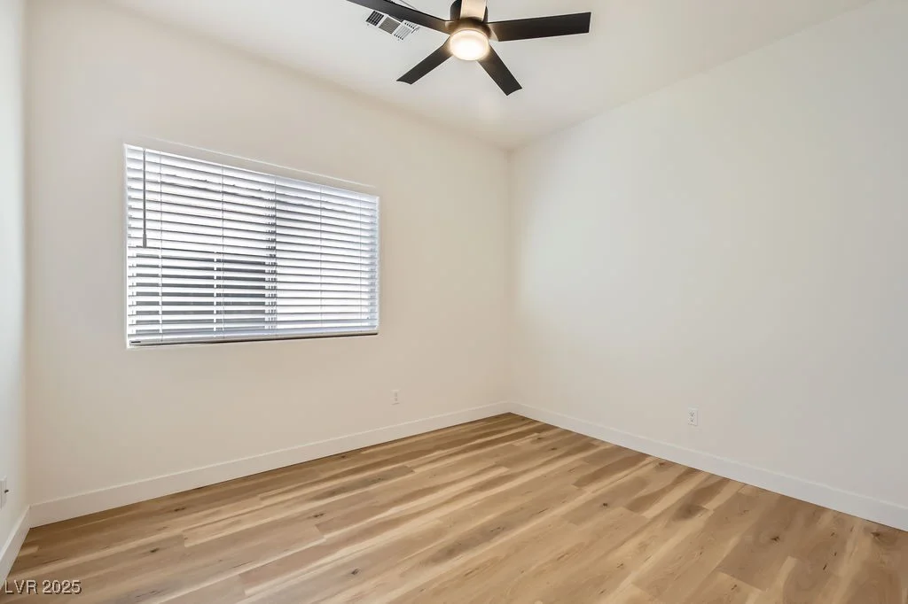 10282 Country Flats, Las Vegas, NV 89135
