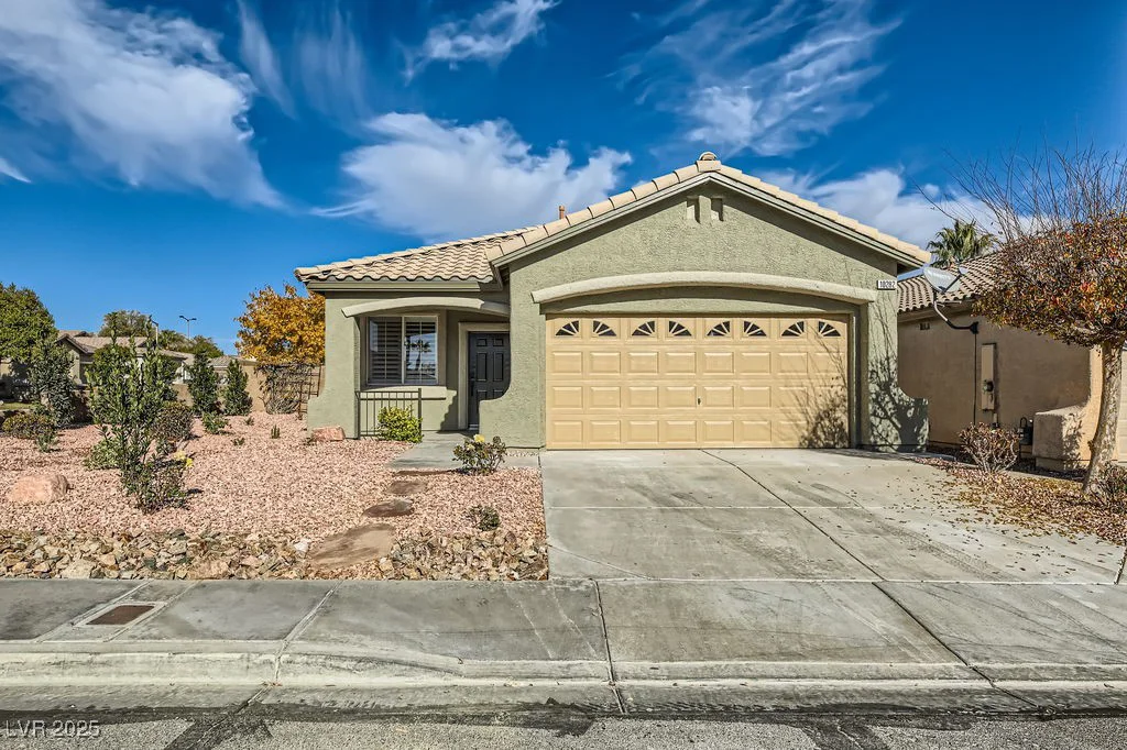 10282 Country Flats, Las Vegas, NV 89135