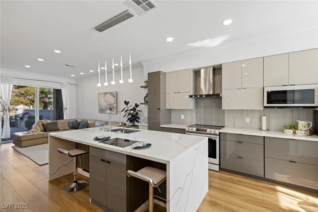 8320 Carmel Ridge, Las Vegas, NV 89113