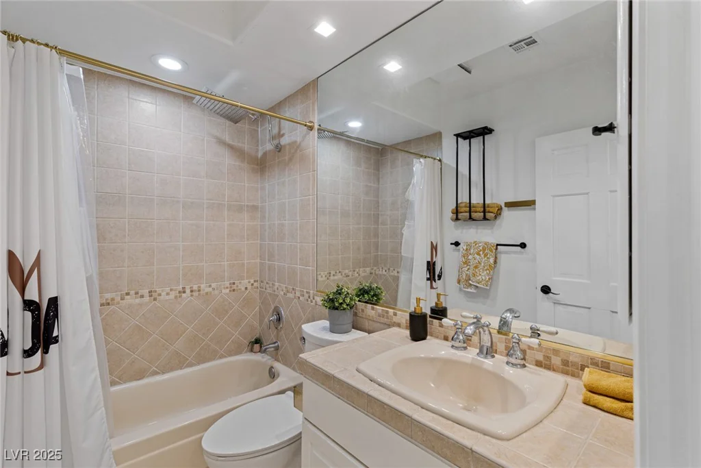8320 Carmel Ridge, Las Vegas, NV 89113