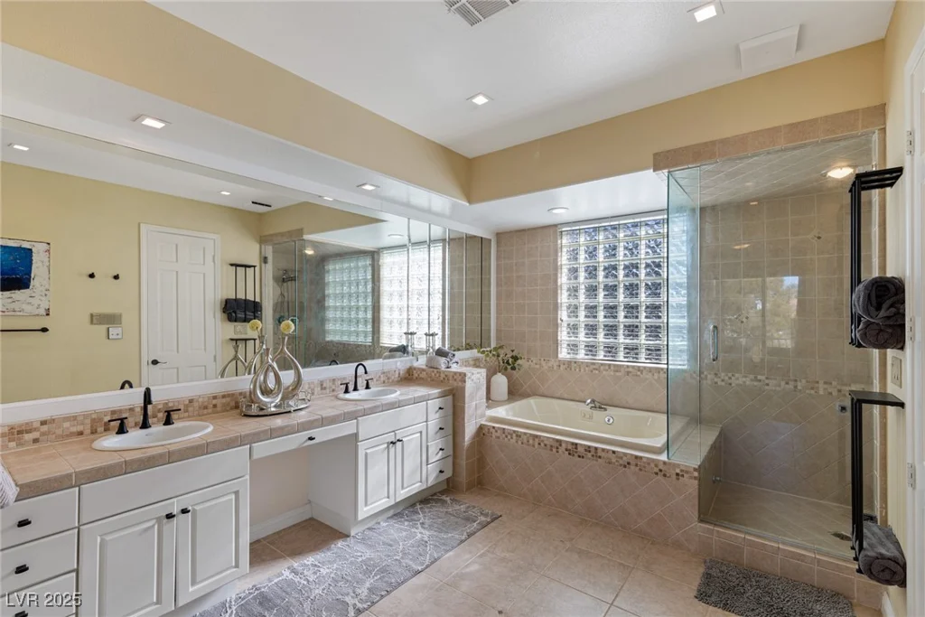 8320 Carmel Ridge, Las Vegas, NV 89113