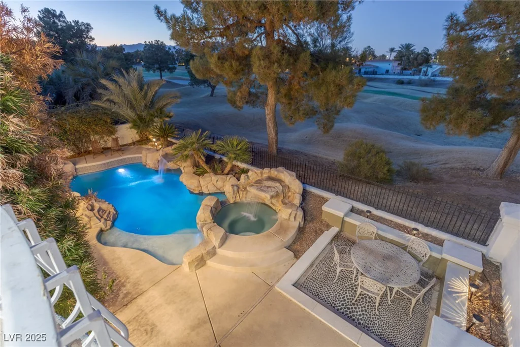 8320 Carmel Ridge, Las Vegas, NV 89113