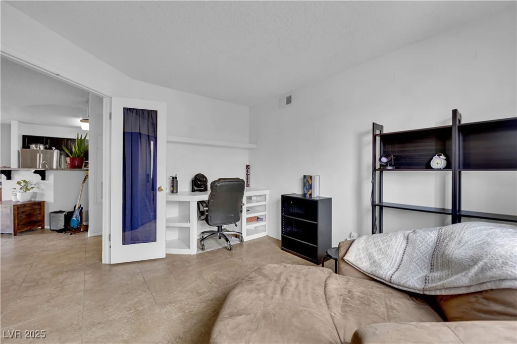 7900 Idledale, Las Vegas, NV 89145