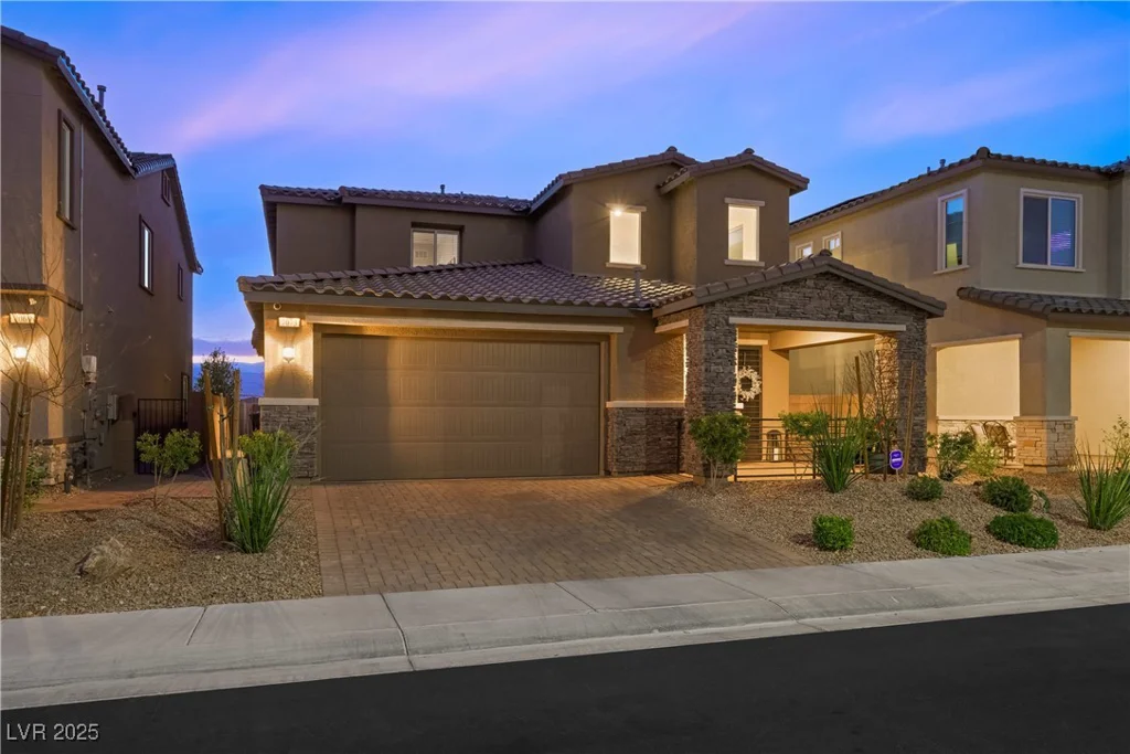 7073 Range Valley, North Las Vegas, NV 89084