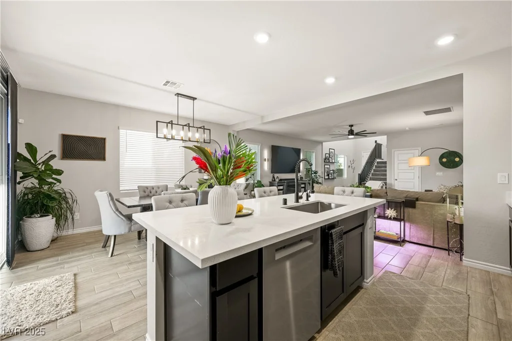 7073 Range Valley, North Las Vegas, NV 89084