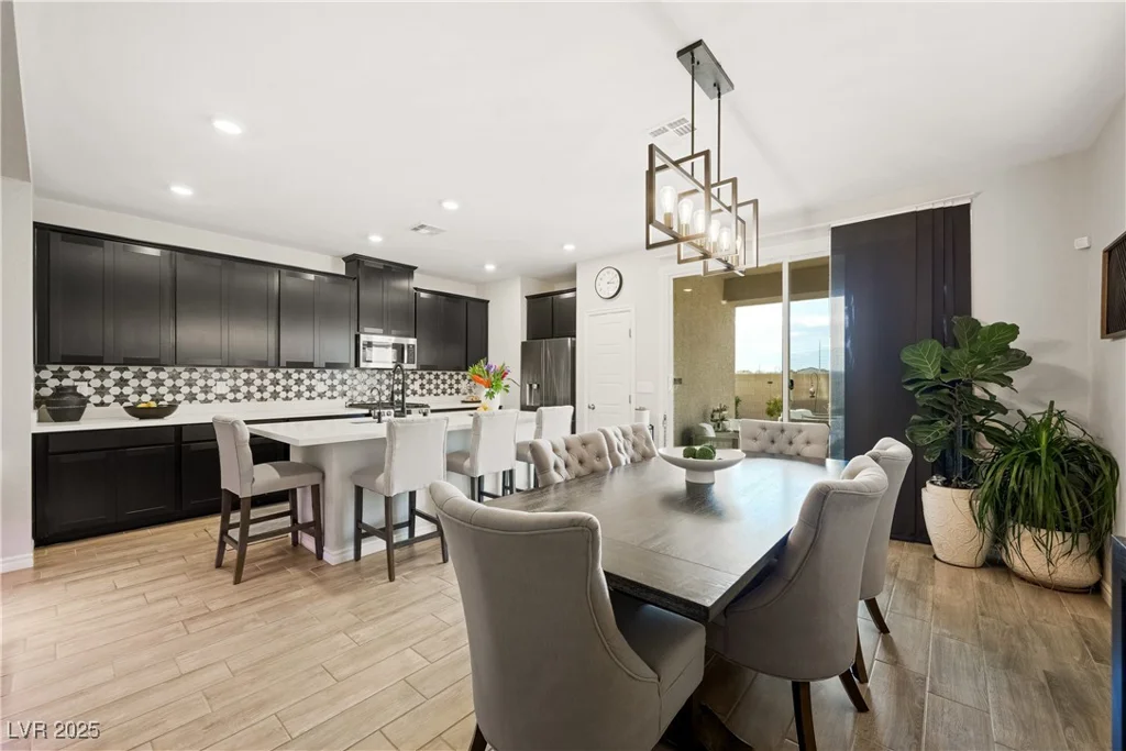 7073 Range Valley, North Las Vegas, NV 89084