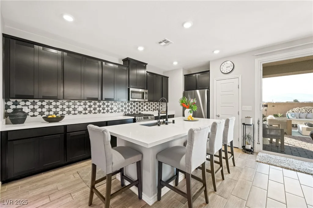 7073 Range Valley, North Las Vegas, NV 89084