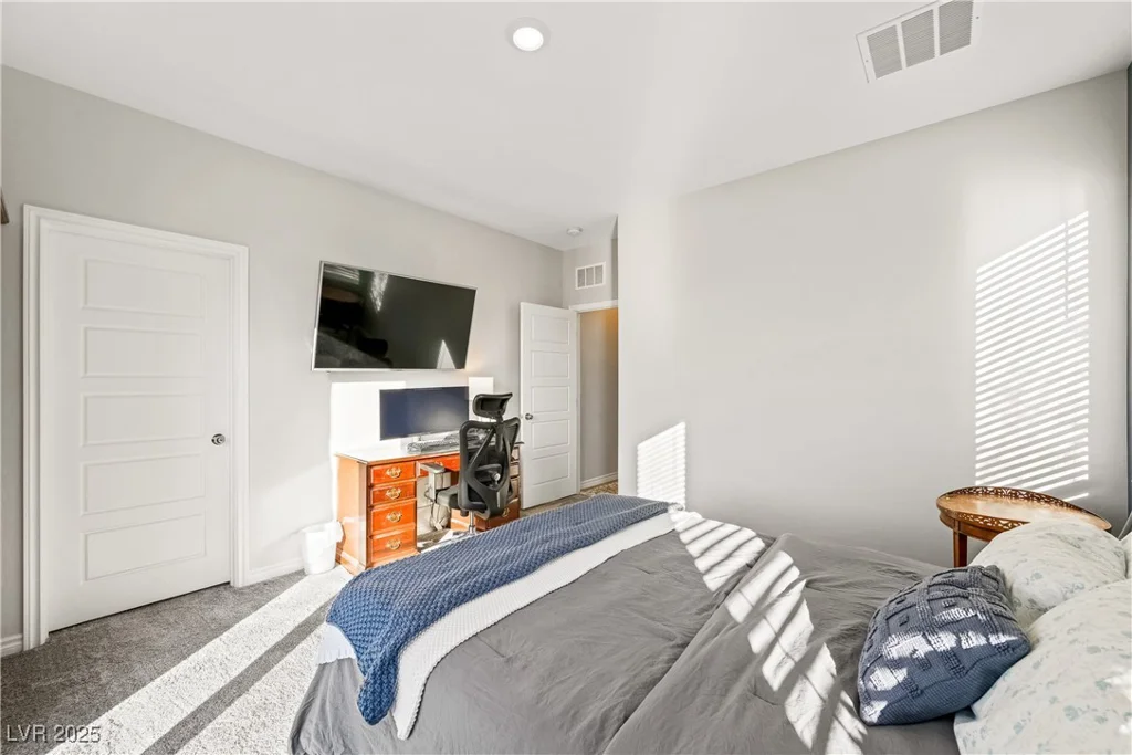 7073 Range Valley, North Las Vegas, NV 89084