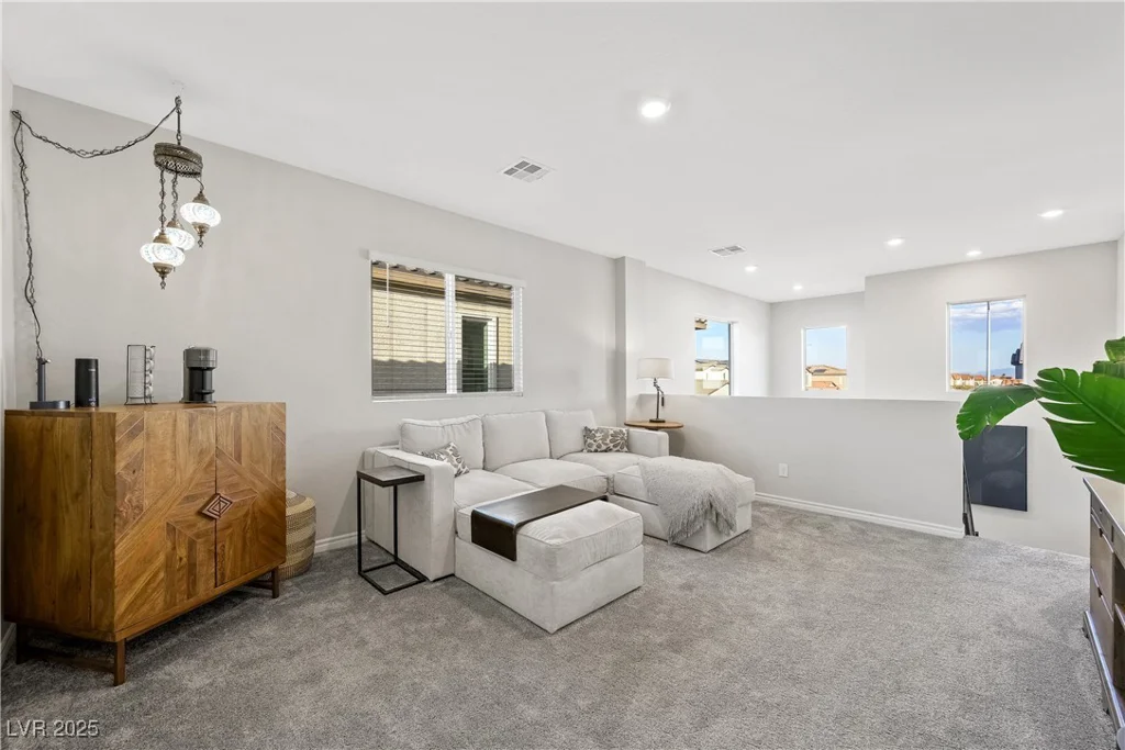 7073 Range Valley, North Las Vegas, NV 89084