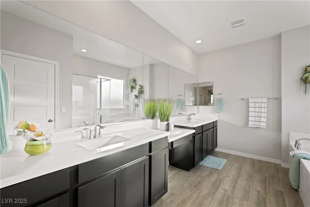 7073 Range Valley, North Las Vegas, NV 89084