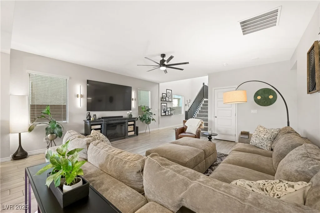 7073 Range Valley, North Las Vegas, NV 89084
