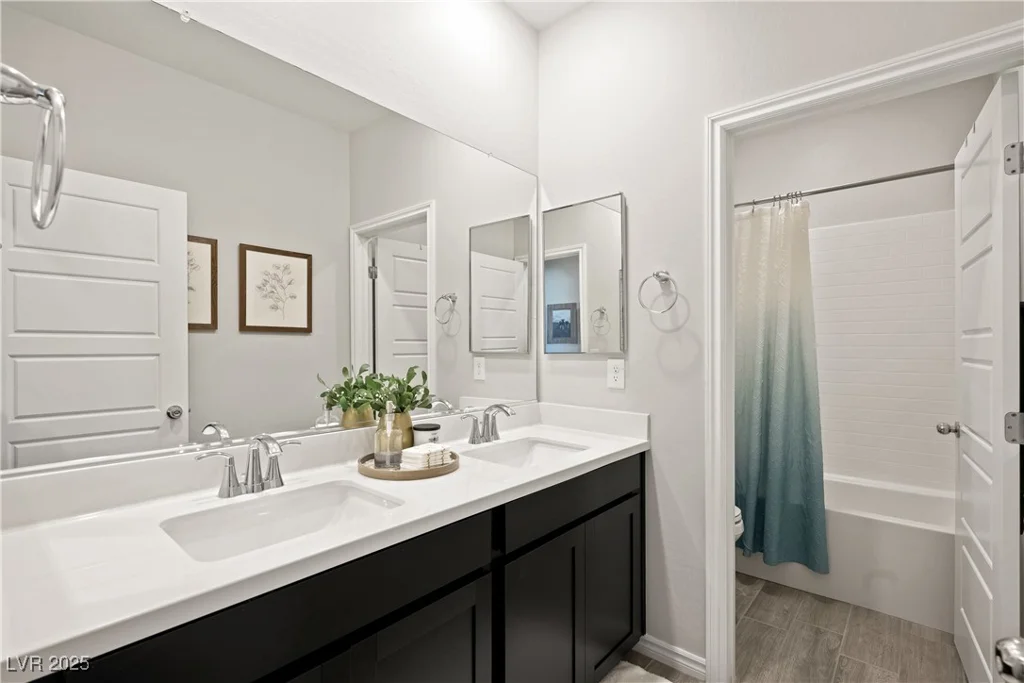 7073 Range Valley, North Las Vegas, NV 89084