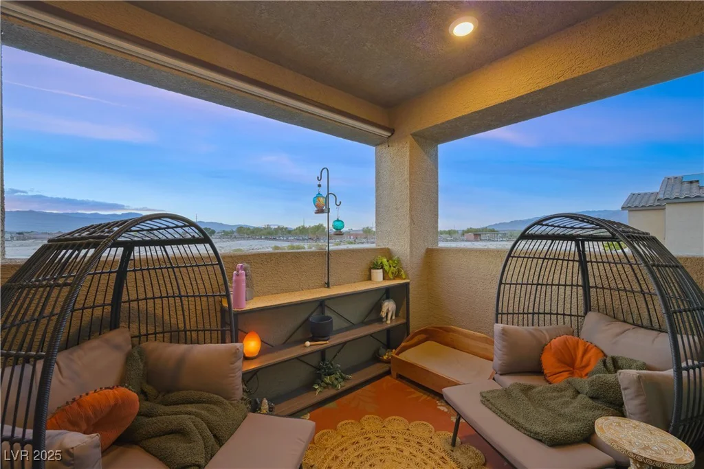 7073 Range Valley, North Las Vegas, NV 89084