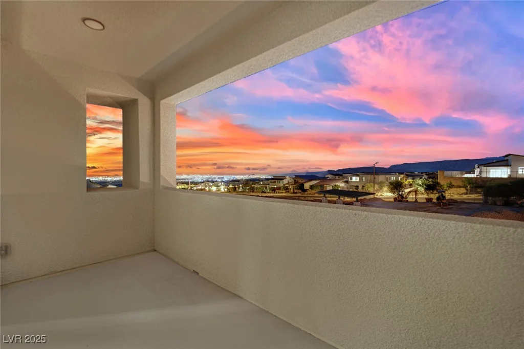 12073 Glentana View, Las Vegas, NV 89138