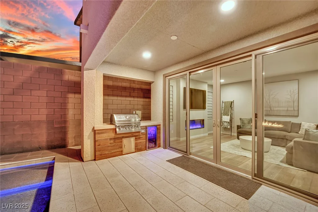 12073 Glentana View, Las Vegas, NV 89138