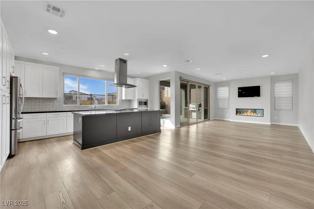 12073 Glentana View, Las Vegas, NV 89138