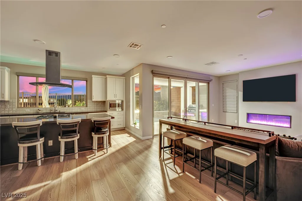12073 Glentana View, Las Vegas, NV 89138