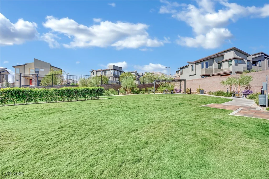 12073 Glentana View, Las Vegas, NV 89138