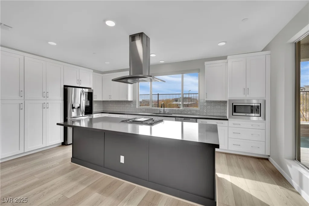 12073 Glentana View, Las Vegas, NV 89138
