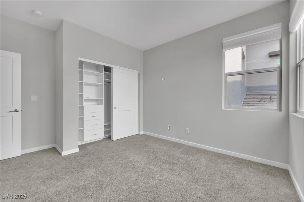 12073 Glentana View, Las Vegas, NV 89138