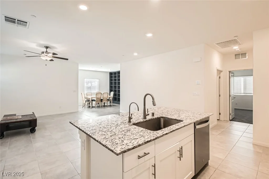 10923 Stone Crossing, Las Vegas, NV 89166