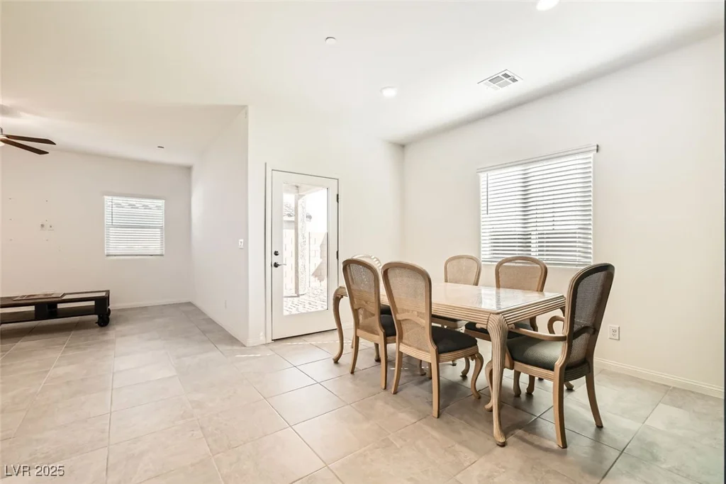 10923 Stone Crossing, Las Vegas, NV 89166